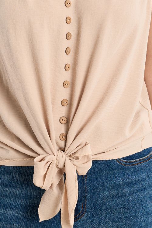 Fluid, knotted tank top