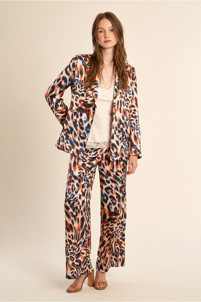 Pantalón de mujer largo, con estampado.