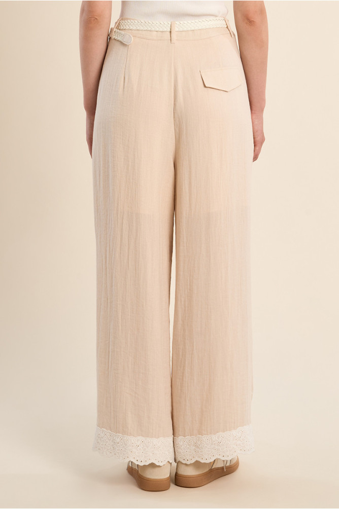 Pantalon droit taille haute, détail dentelle