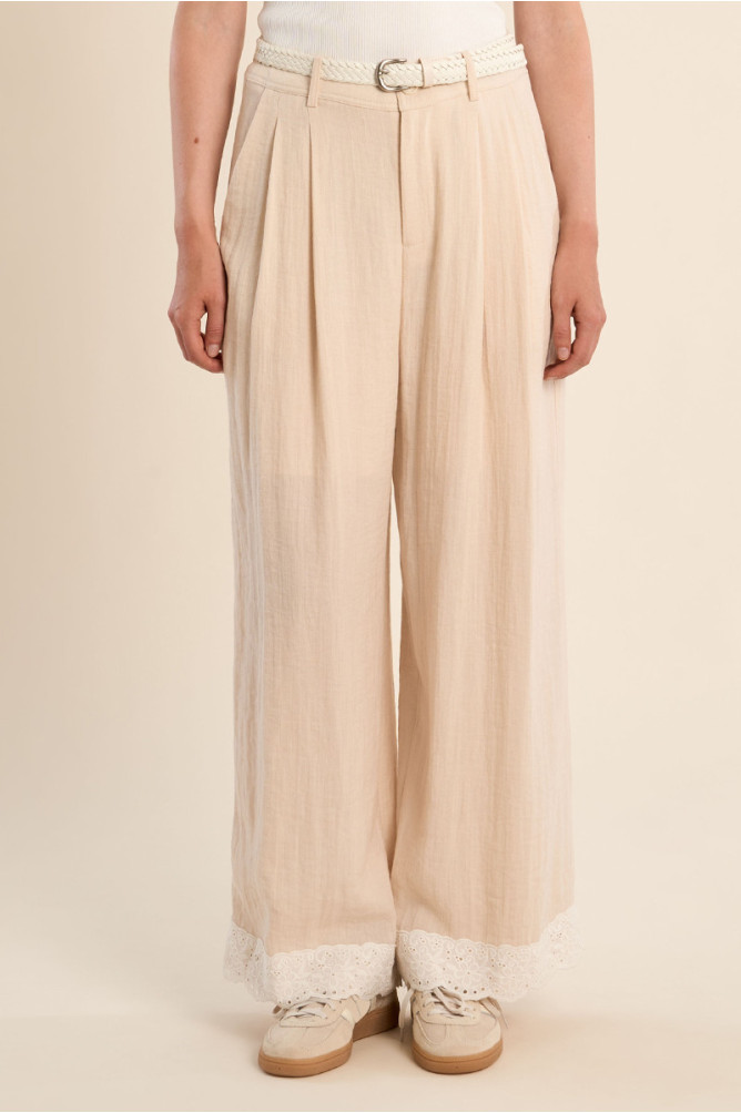 High-waisted straight trousers, lace detail