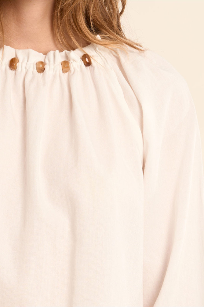 Blouse col rond perlé