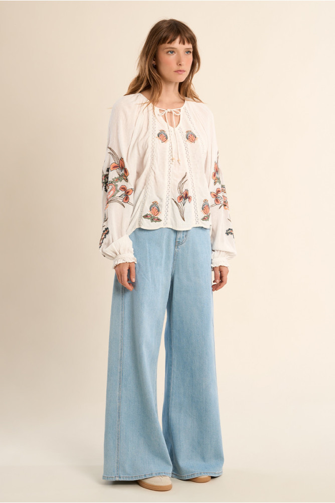 Blusa de mujer de manga larga, estampado flores.