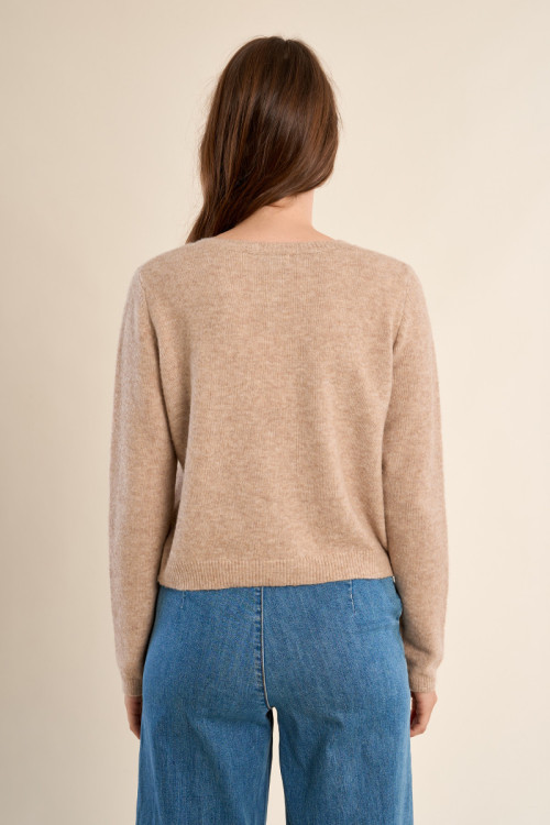 Knitted cardigan, buttoned