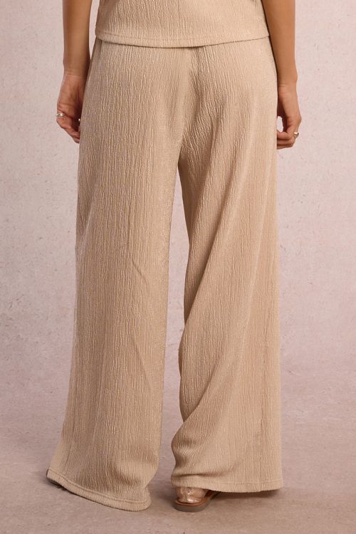 Pantalon droit et fluide en semi-transparence