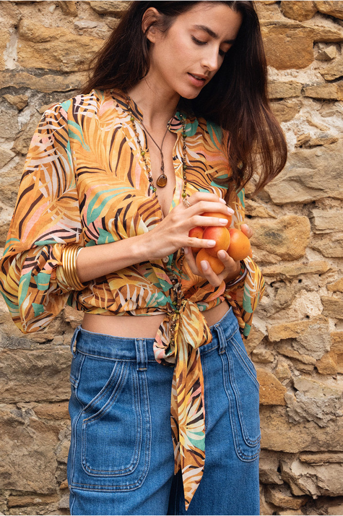 Printed shirt, knottable