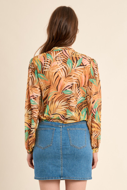 Printed shirt, knottable