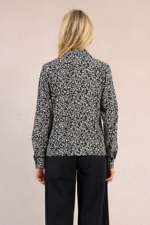 Printed shirt, flap pockets