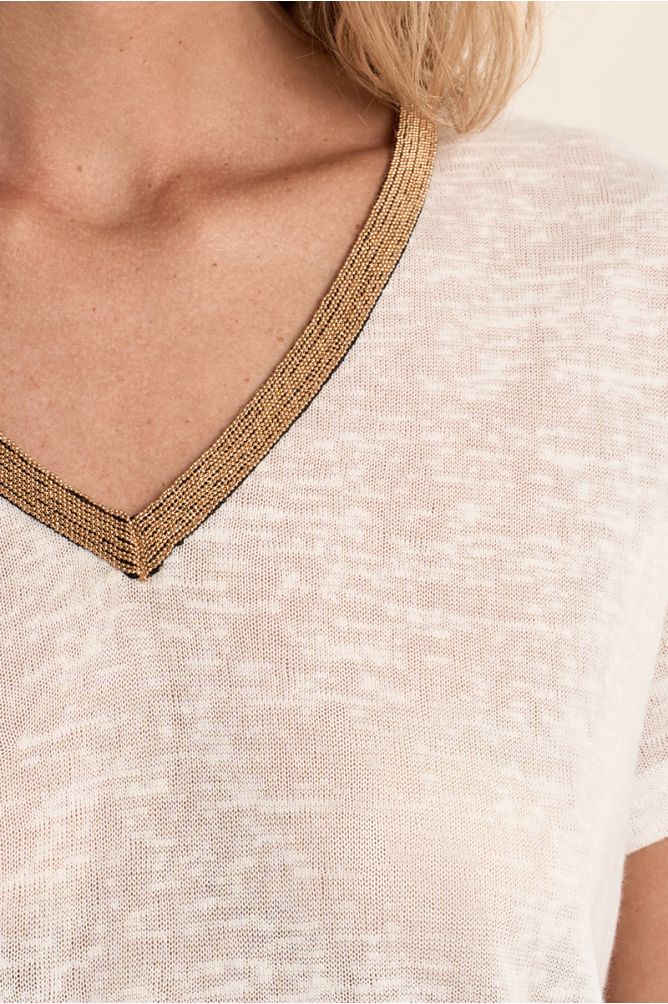 V-neck T-shirt, gold