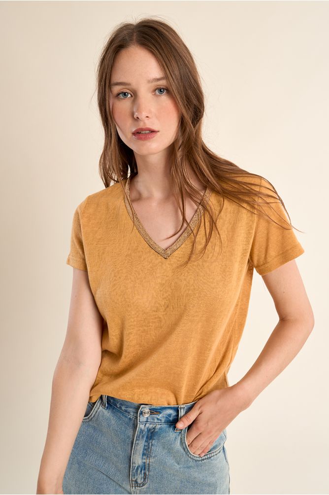 T-shirt col V, doré