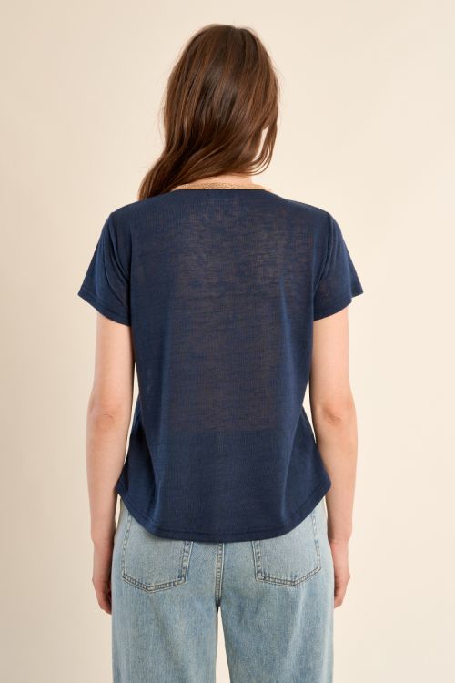V-neck T-shirt, gold