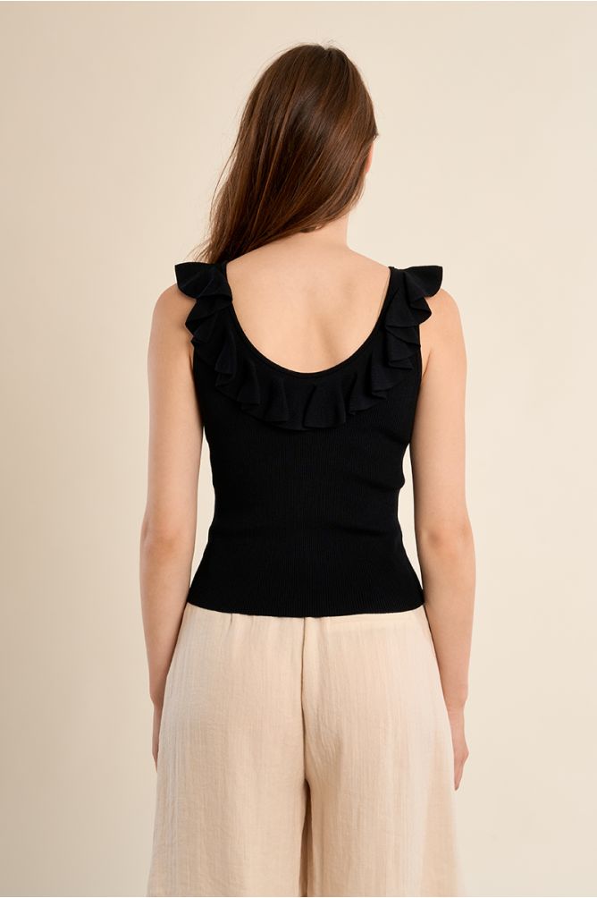 Round neck tank top with ruffles