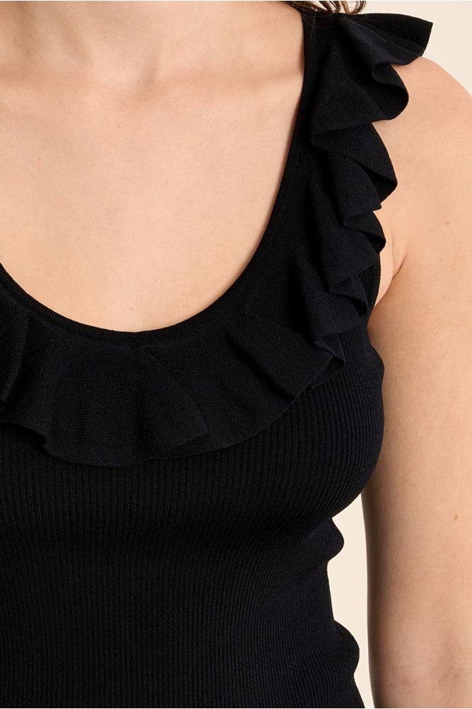 Round neck tank top with ruffles