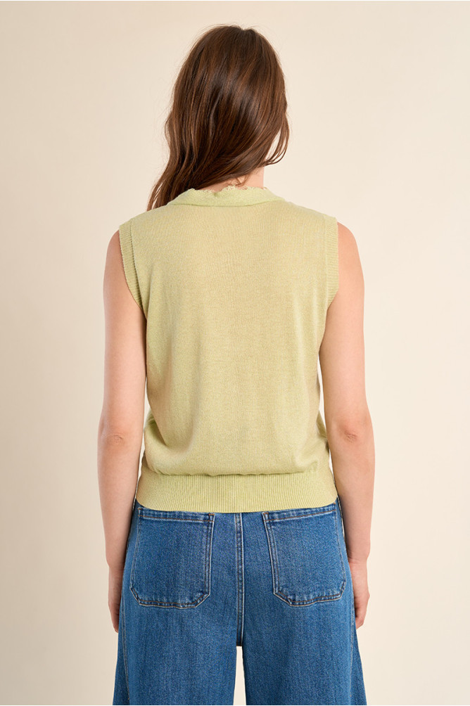 Vest without sleeves, V-neck
