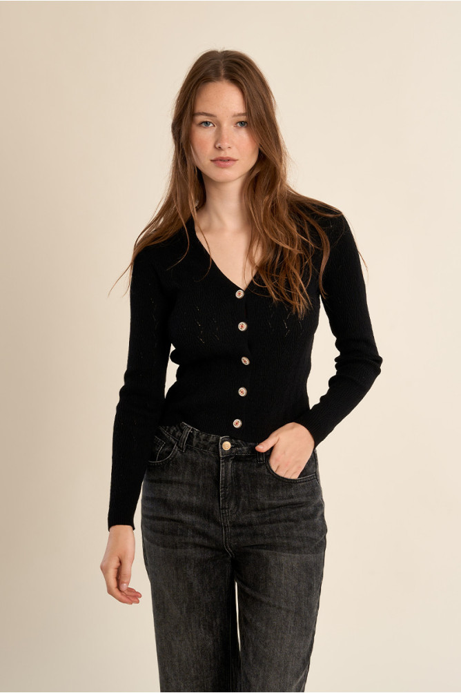 Fitted cropped vest