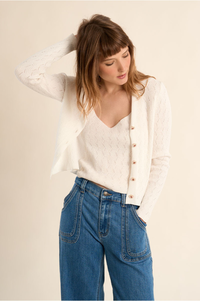 Fitted cropped vest