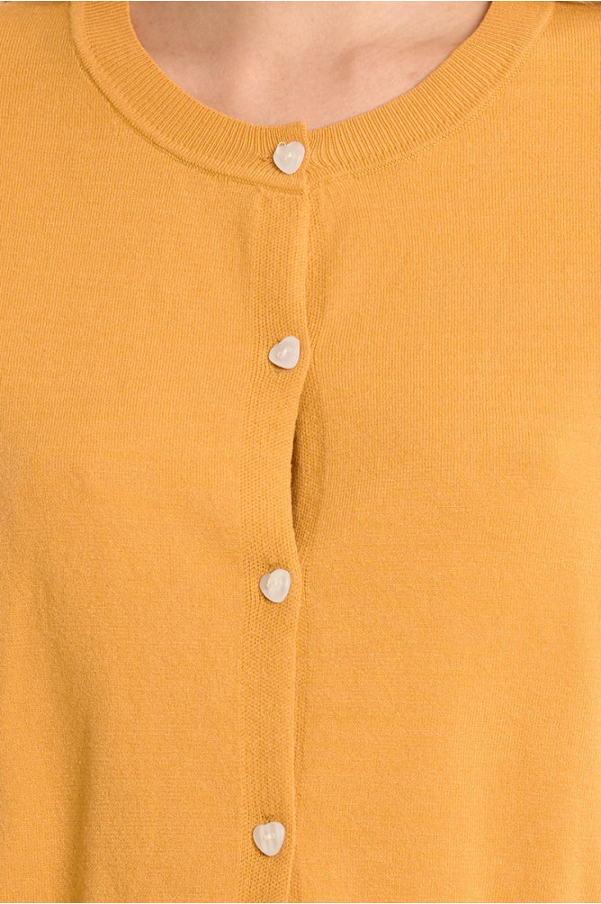 Buttoned cardigan, heart details