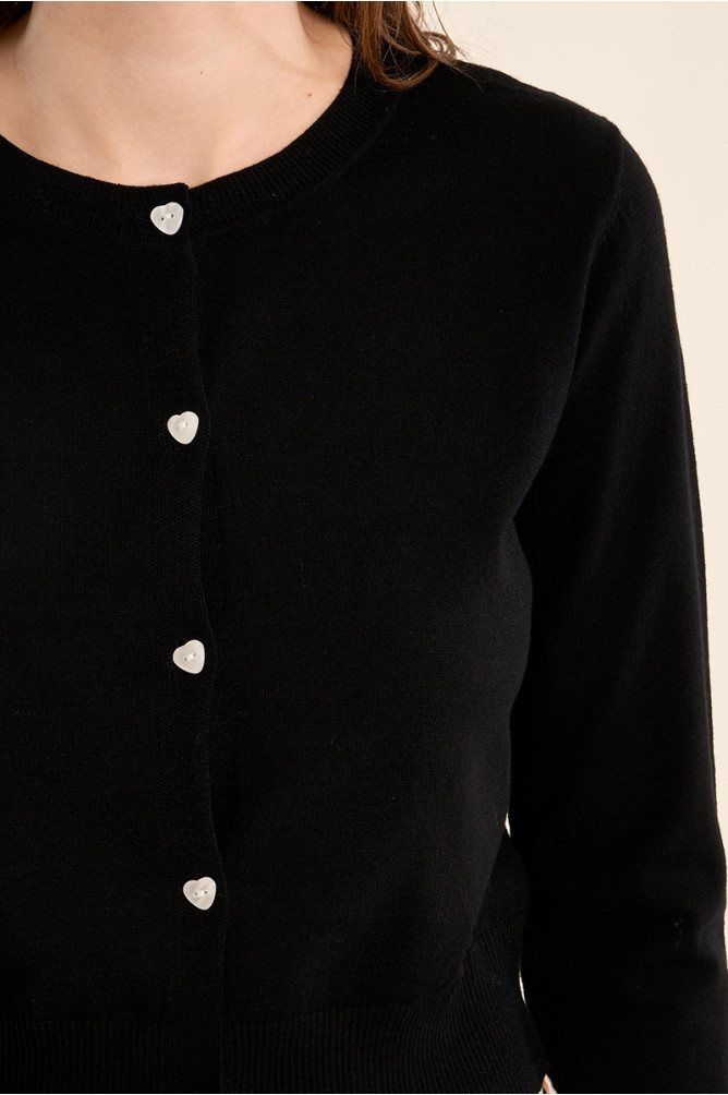 Buttoned cardigan, heart details