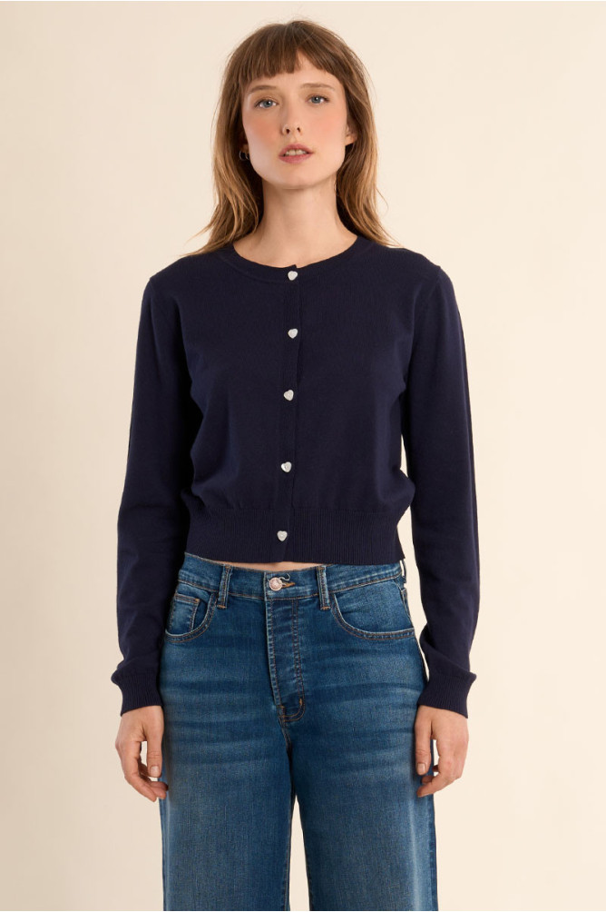 Buttoned cardigan, heart details