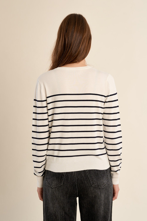 Buttoned vest