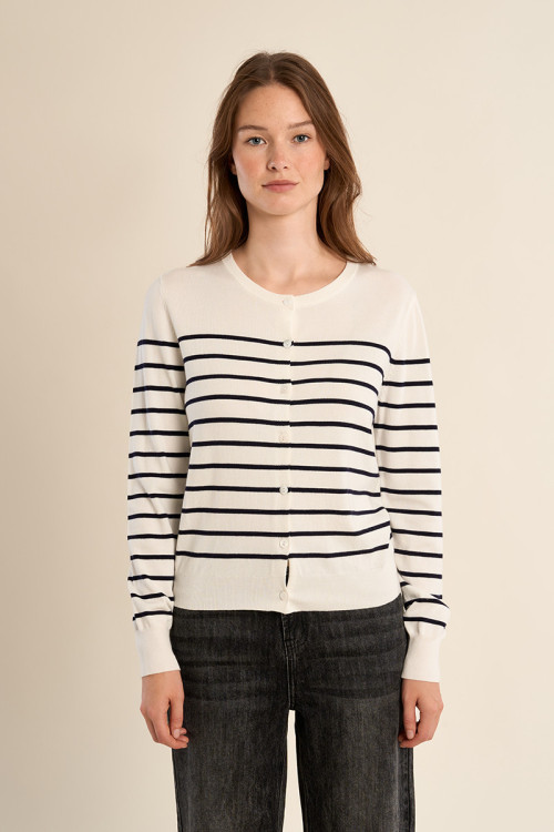 Buttoned vest