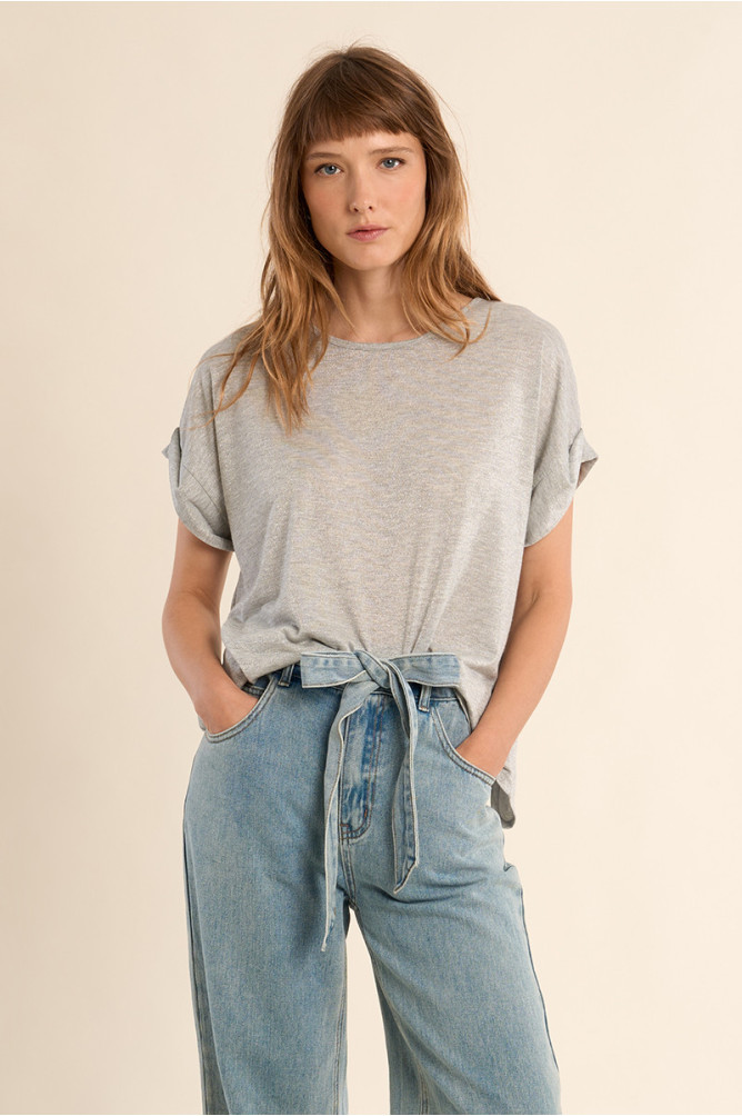 T-shirt casual, ouverture dans le dos 