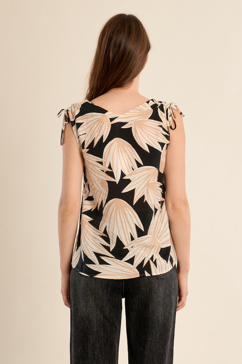Floral print top