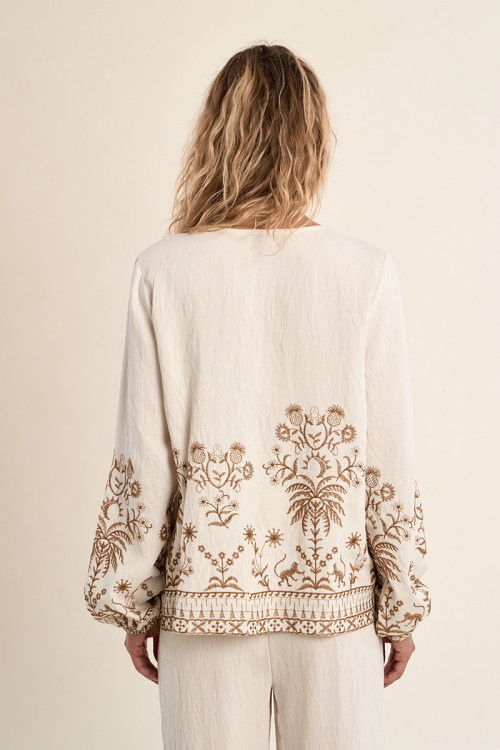 Blouse en popeline, brodée