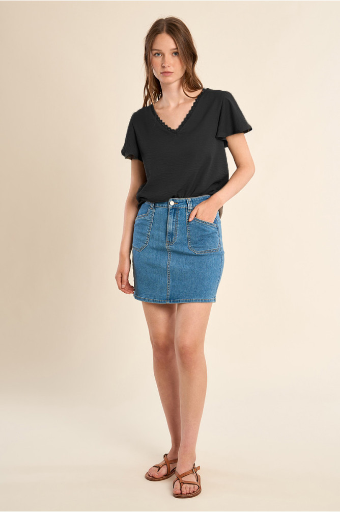 T-shirt décontracté, col brodé