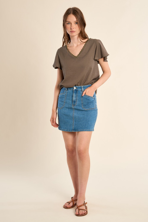 T-shirt décontracté, col brodé
