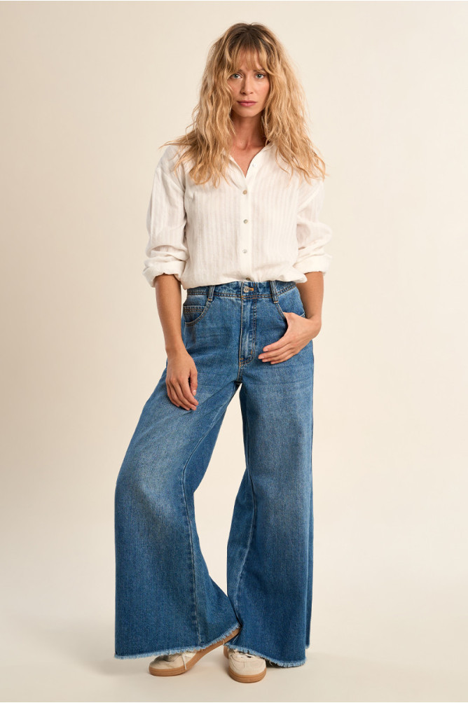 Wide-leg, flared denim