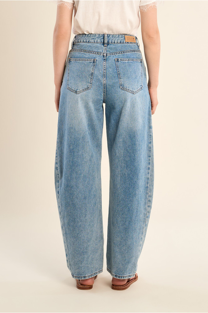 Pantalón de mujer vaquero, corte amplio ¨Balloon¨