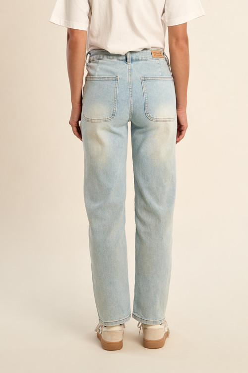 Pantalón vaquero estilo ¨mom¨