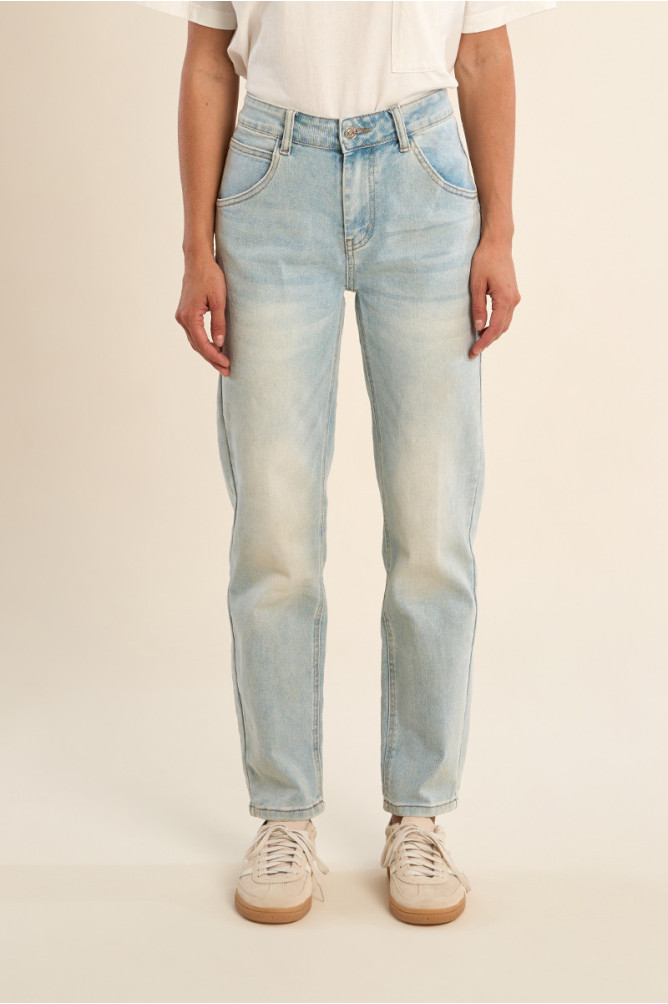 Straight jeans
