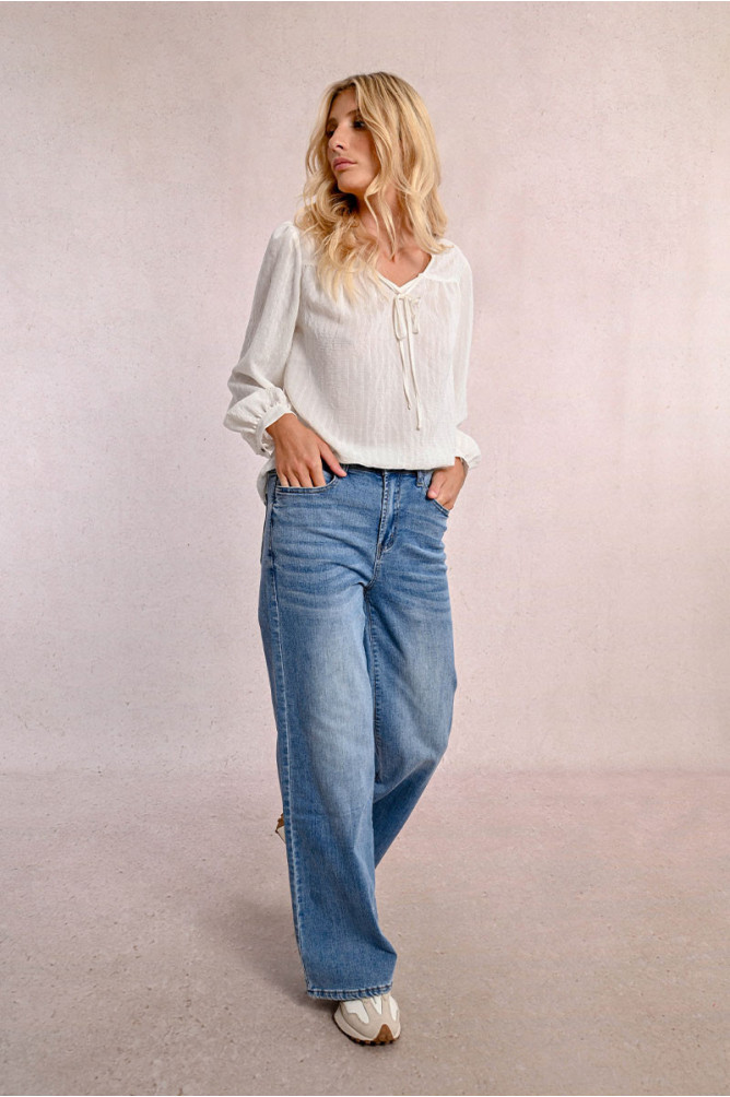 High-waisted wide-leg jeans