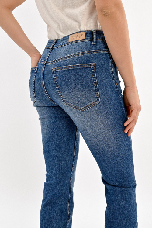 Boot-cut jeans