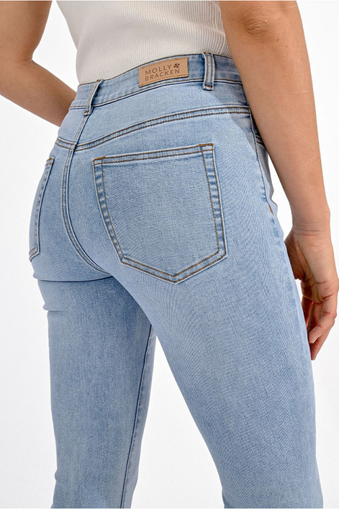 Boot-cut jeans