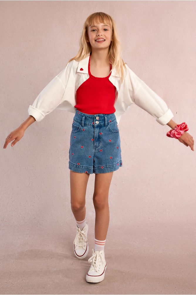 Short de niña vaquero, estampado corazones.