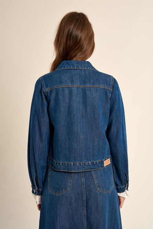 Cropped denim jacket, belted
