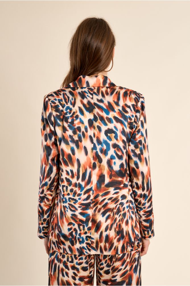 Blazer de mujer de manga larga, con cuello y solapa.