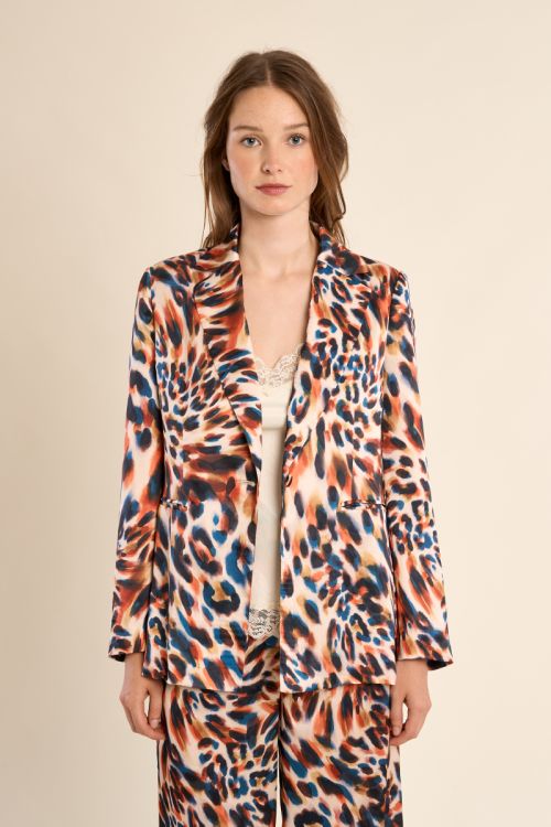 Blazer de mujer de manga larga, con cuello y solapa.