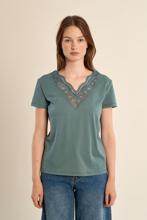T-shirt droit avec col brodé