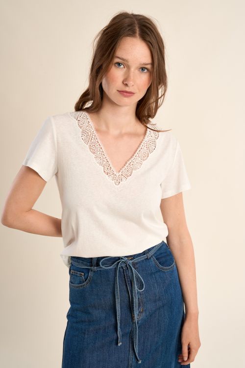 T-shirt décontracté avec détails brodés