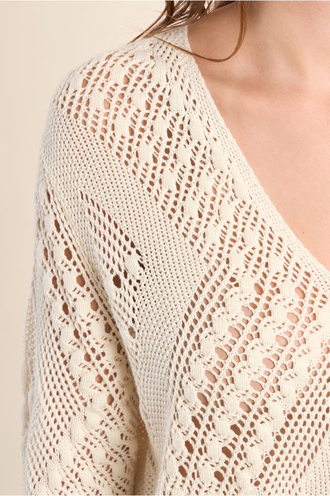 Short-sleeved crochet knit