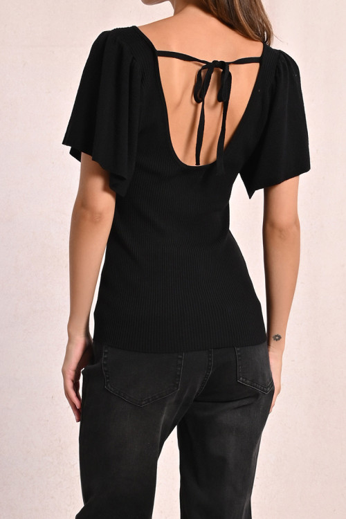 Backless knit top
