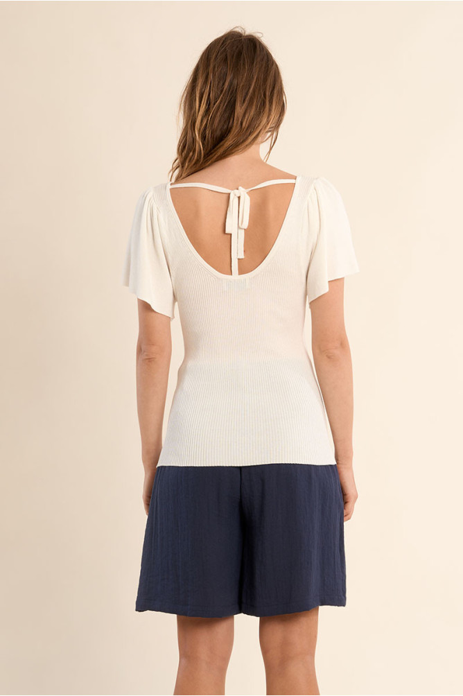 Backless knit top