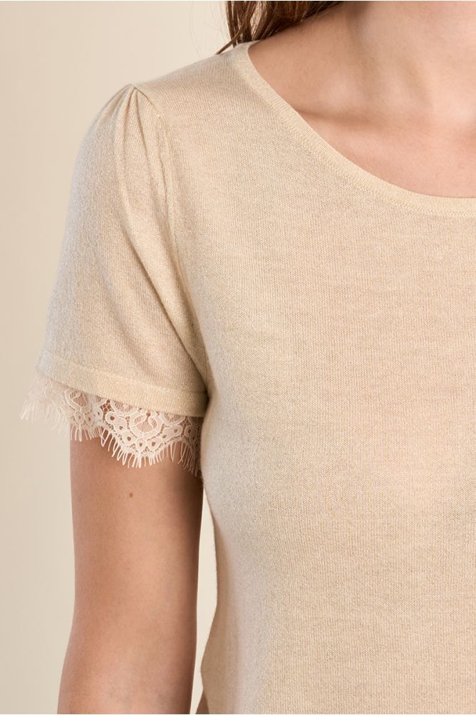 T-shirt en jersey, manches en dentelle