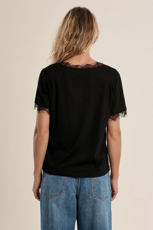 T-shirt basique, détail dentelle