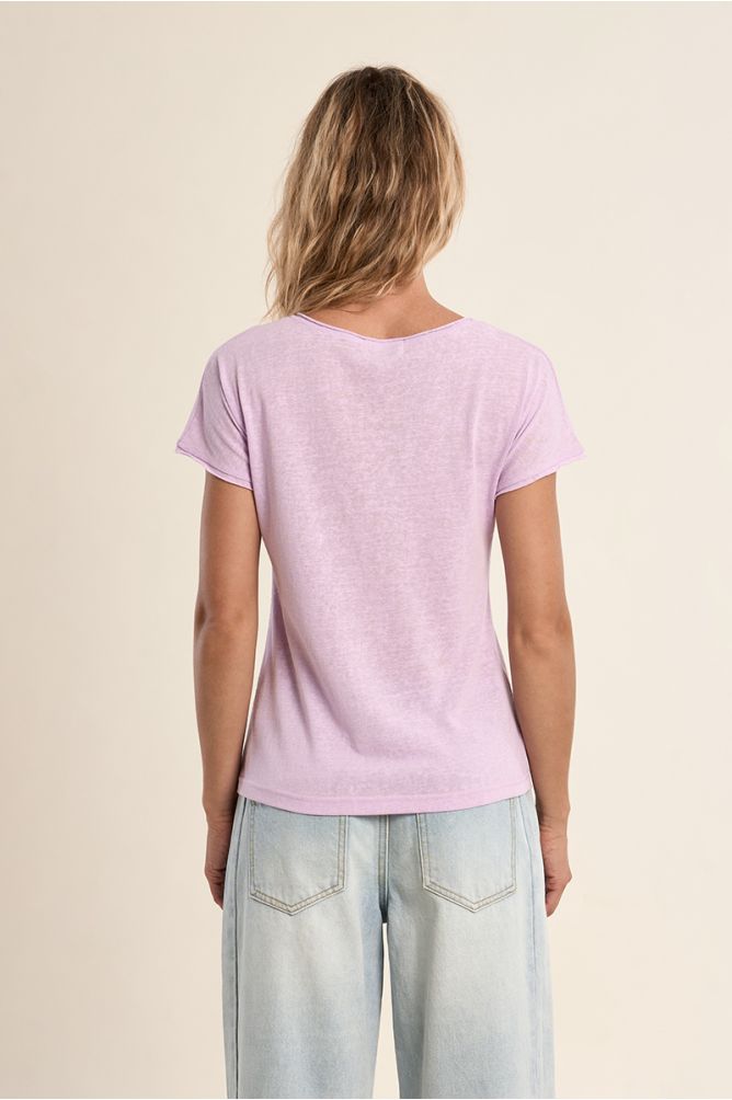 V-neck T-shirt