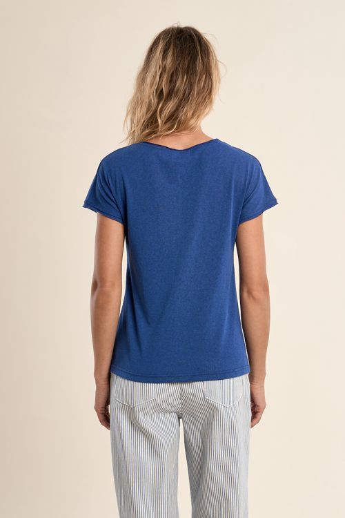 T-shirt col V