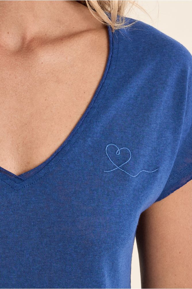 Camiseta de mujer de manga corta, escote V.